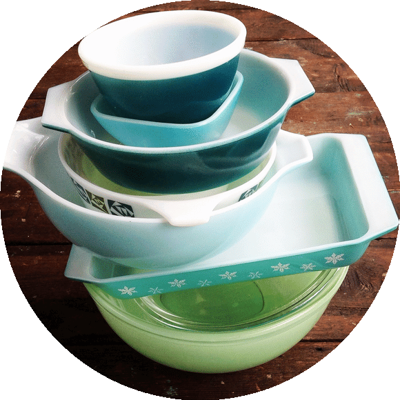 Vintage JAJ Pyrex Dishes green and blue