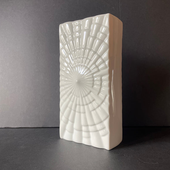 Rheinpfalz Hartporzellan Op Art Porcelain Block Vase, white