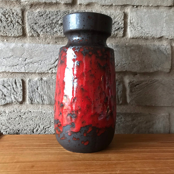 242 22 West German Vase - red/Black