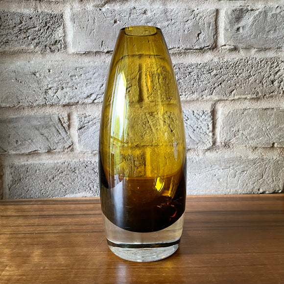 Riihimäen Lasi Oy / Riihimaki Amber Glass Vase 1365