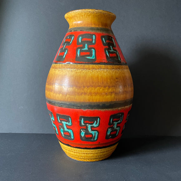 533-30 Bay Keramik, West German pottery