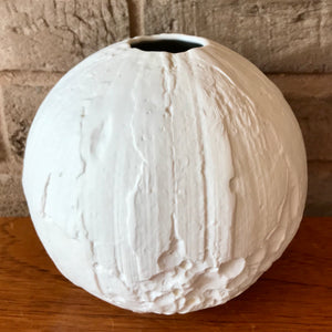 Hutschenreuther white round vase